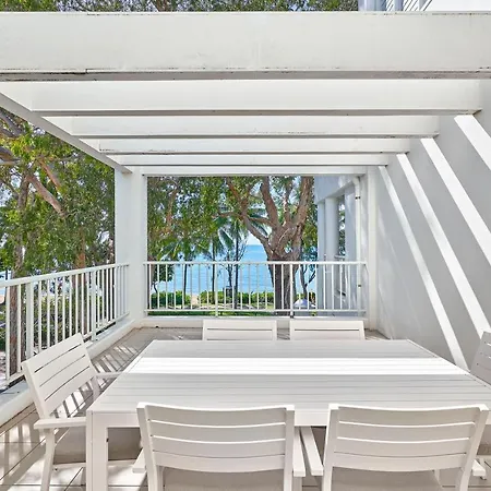 Oceanfront Penthouse Apartment Beach Club Palm Cove Exterior photo